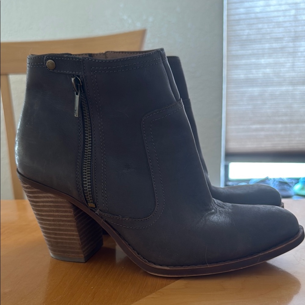 Lucky Brand Women's Brown Ankle Boots